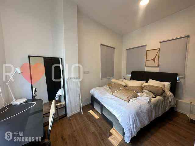 Central - 77-81, Hollywood Road 09