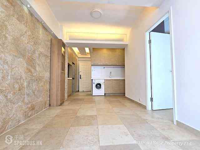 Happy Valley - Evone Court 12