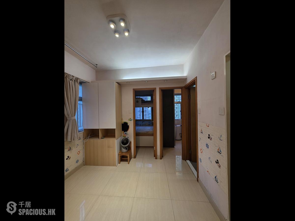 香港仔 - 建輝大廈 01