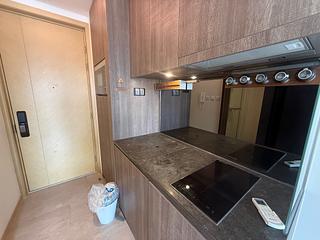 Shek Tong Tsui - Novum West Block 1 04