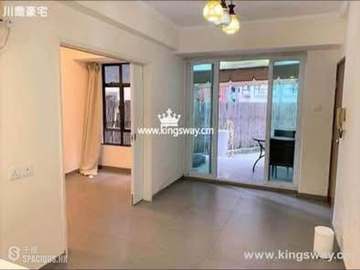 Mid Levels Central - Good View Court 01