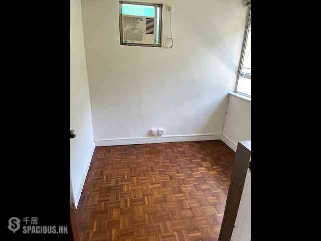 Tai Hang - Wing Hing Court 06