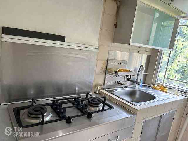 Tai Hang - Wing Hing Court 09