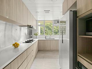 Mid Levels Central - Clovelly Court 05