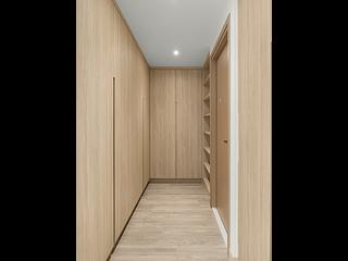 Mid Levels Central - Clovelly Court 07