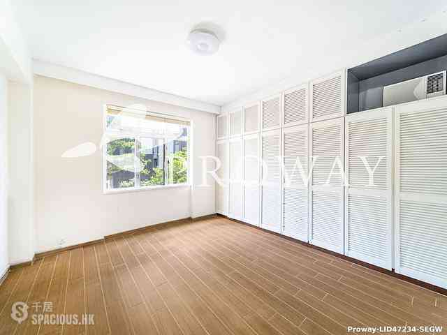 Pok Fu Lam - 18-22, Crown Terrace 06