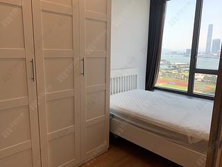 Wan Chai - The Gloucester 10