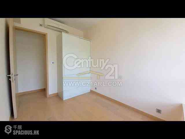 Wong Chuk Hang - Marinella Block 8 10