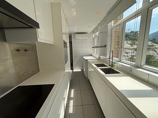 Stanley - Redhill Peninsula Site A (Phase 4) Block 8 09
