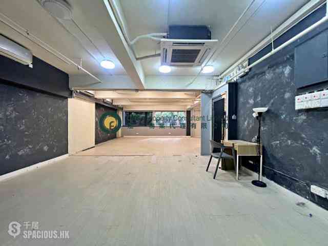 Wan Chai - Hang Tat Mansion 02
