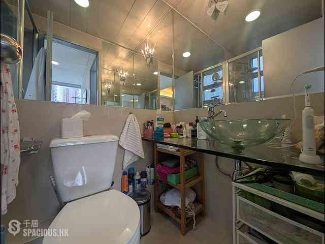 Wan Chai - Hip Sang Building 07