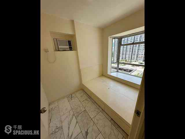Sha Tin - Shatin Centre Tong Ning Building (Block D) 04