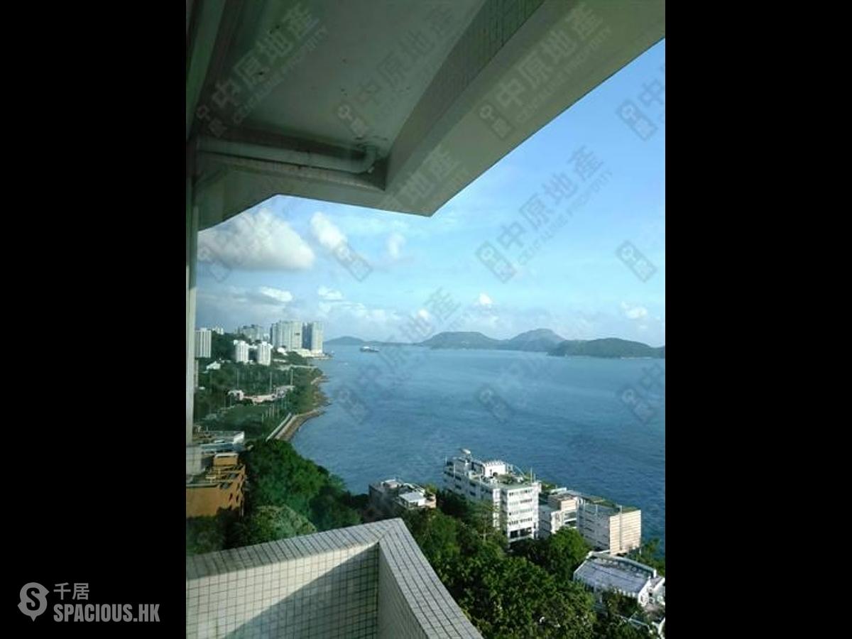 Pok Fu Lam - Villas Sorrento 01