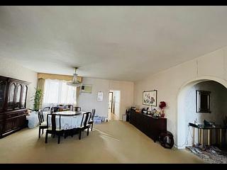 Mid Levels Central - Hollywood Heights 03