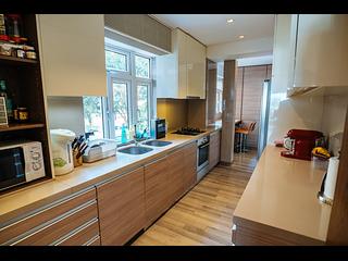 Pok Fu Lam - Scenic Villas 08