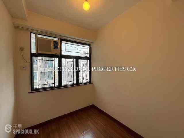 Shek Tong Tsui - Wing Ga Building 02