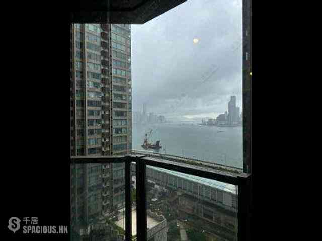 Fortress Hill - Harbour Glory 01