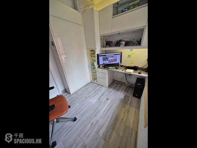 Tai Wai - Parc Royale Block 7 09