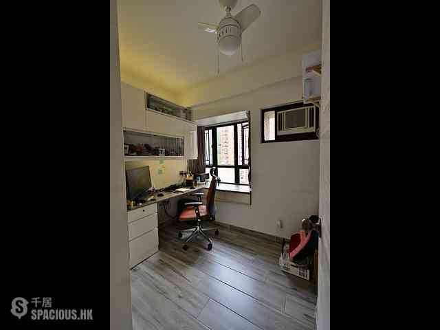 Tai Wai - Parc Royale Block 7 10