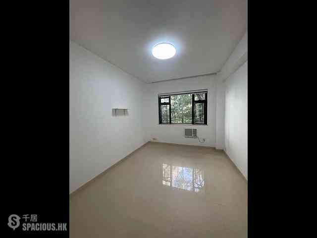 Mid Levels West - Hing Wah Mansion Block A 06