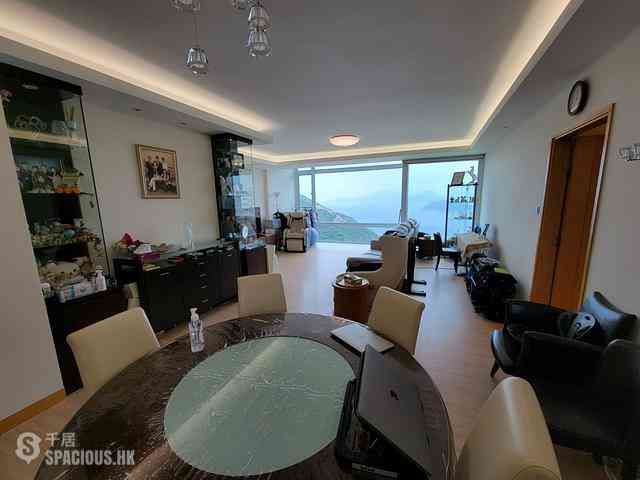 Chung Hom Kok - Hillgrove Block A 02