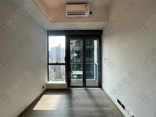 Sai Ying Pun - Two・Artlane 04