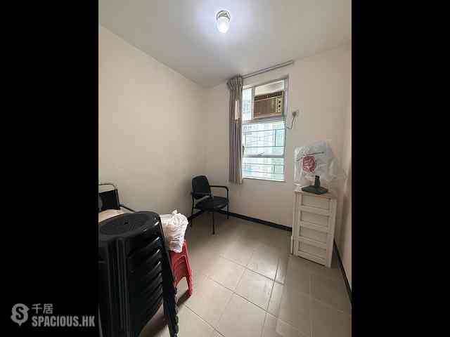 Tai Wai - Holford Gardens Fook Hey Court (Block 2) 07