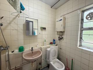 Tai Wai - Holford Gardens Fook Hey Court (Block 2) 10