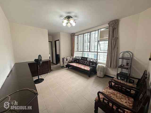 Tai Wai - Holford Gardens Fook Hey Court (Block 2) 01
