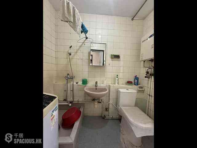 Tai Wai - Holford Gardens Fook Hey Court (Block 2) 09