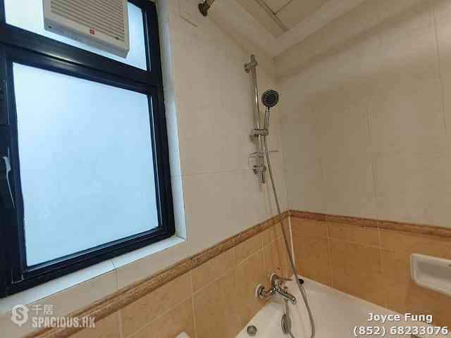 Hung Hom - Berkeley Building 07