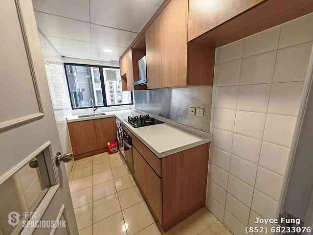 Hung Hom - Berkeley Building 09