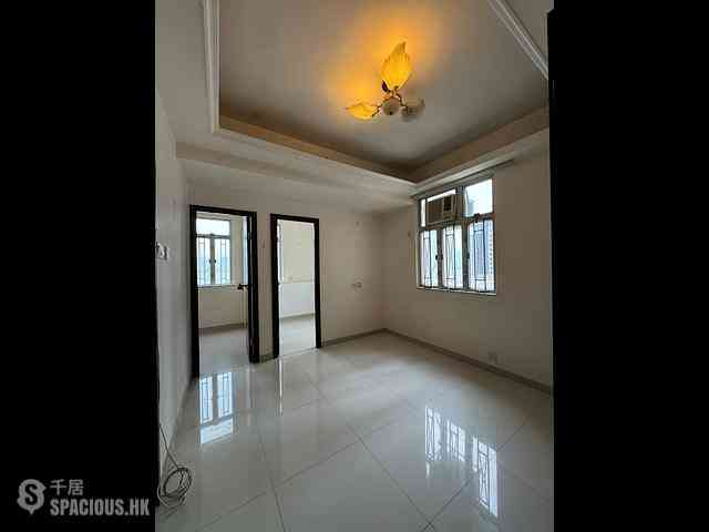 North Point - Yik Hon Building 01