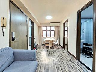 Wan Chai - Hang Shun Mansions 02