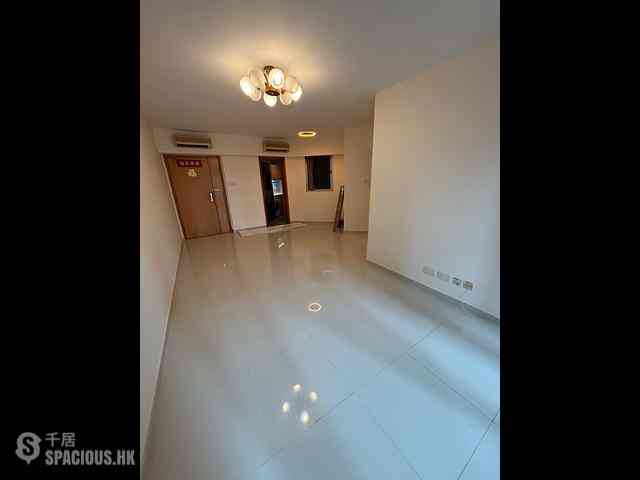 West Kowloon - The Waterfront Phase 1 Block 3 04