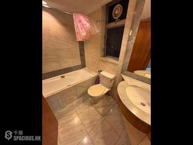 West Kowloon - The Waterfront Phase 1 Block 3 09