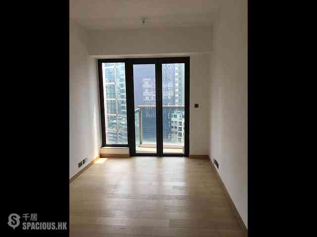 Causeway Bay - The Hemispheres 01