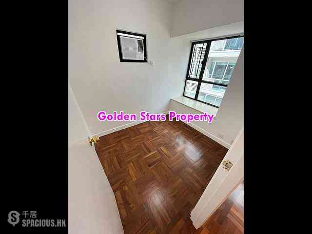 Wan Chai - Pinnacle Building 02