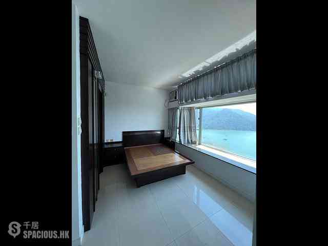 Tung Chung - Tung Chung Crescent Phase 2 Block 9 03