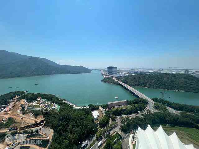 Tung Chung - Tung Chung Crescent Phase 2 Block 9 04
