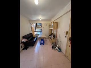 Sai Ying Pun - Kwong Fung Terrace Block 2 02