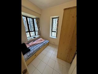Sai Ying Pun - Kwong Fung Terrace Block 2 05