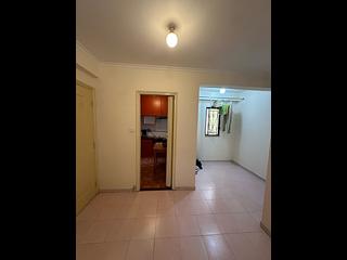 Sai Ying Pun - Kwong Fung Terrace Block 2 08