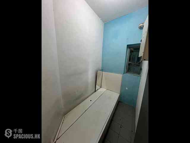 Tung Chung - Coastal Skyline Phase 1 Block 3 03