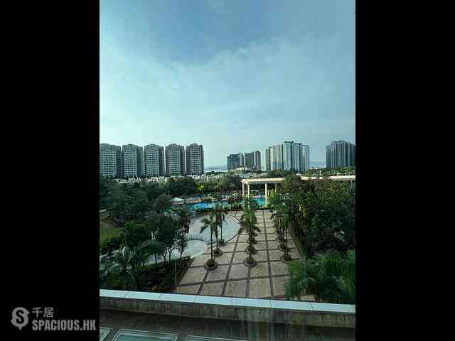 Tung Chung - Coastal Skyline Phase 1 Block 3 08