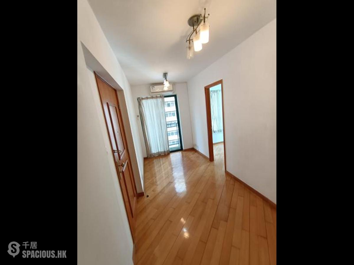 Sheung Wan - Medal Court 01
