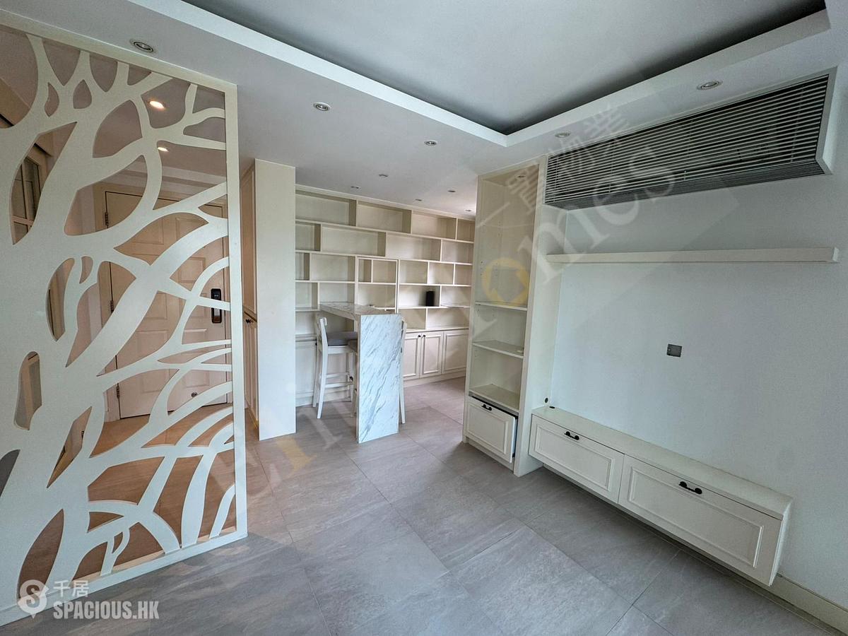 Sheung Wan - The Bellevue Place 01