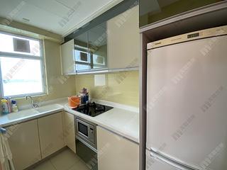Tung Chung - Coastal Skyline Phase 4 Le Bleu Deux Block 2 04