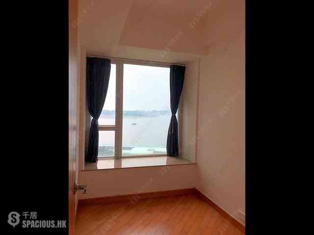 Tung Chung - Coastal Skyline Phase 4 Le Bleu Deux Block 2 05