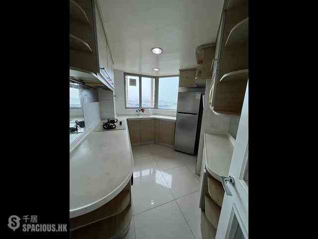 Tung Chung - Caribbean Coast Phase 4 Crystal Cove Tower 16 02